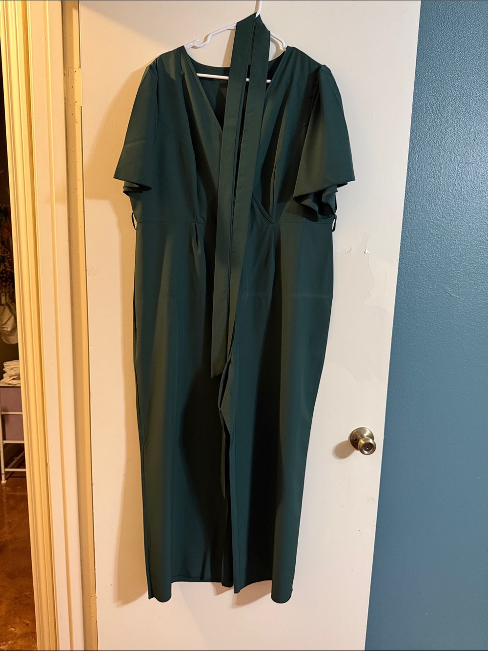 SHEIN Dark Green V-Neck Jumpsuit with Waist Sash
